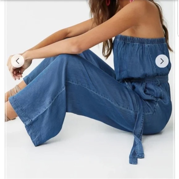 Forever 21 Strapless Chambray Wide Leg Strapless Jumpsuit Size S - Picture 3 of 7
